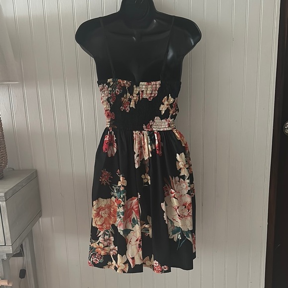 Band of Gypsies Floral Babydoll Summer Mini Dress sz M - Picture 10 of 13